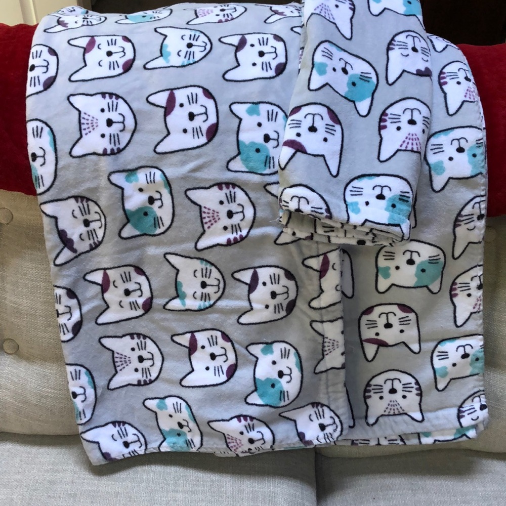 Two Cat Bath Towels & Hand-towel